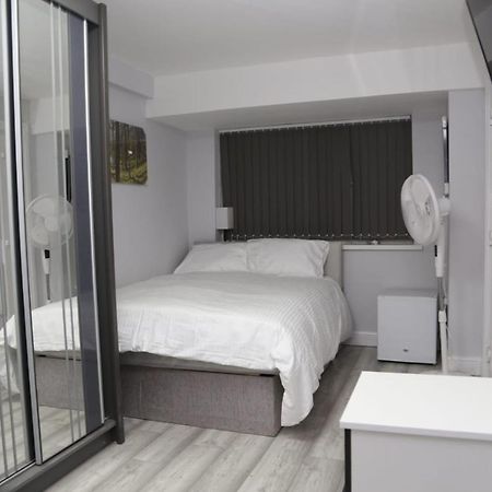 A A Guest Rooms Nightingale Chalet London Ngoại thất bức ảnh
